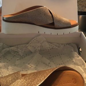 Corso como gold leather Italian slides, size 7 M